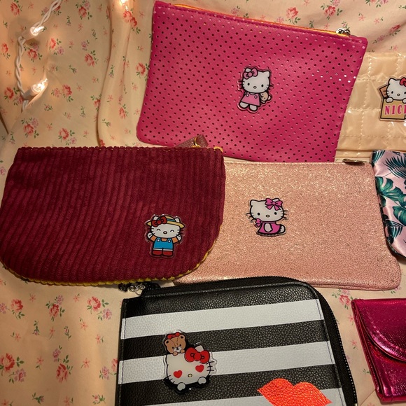🎀Hello Kitty Bundle of Purses🎀 - Picture 3 of 7